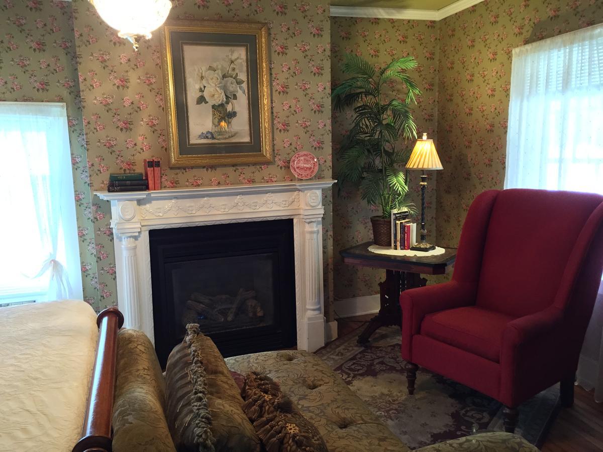 Annie Wiggins Guest House Galena Extérieur photo